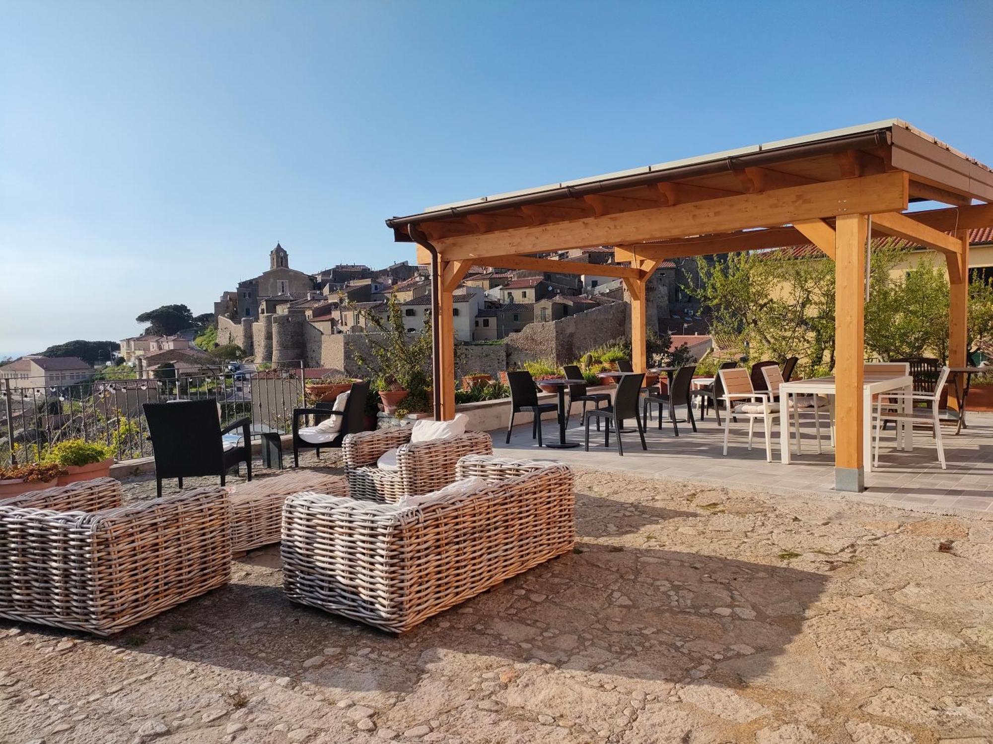 B&B Airone Giglio Castello Exteriör bild